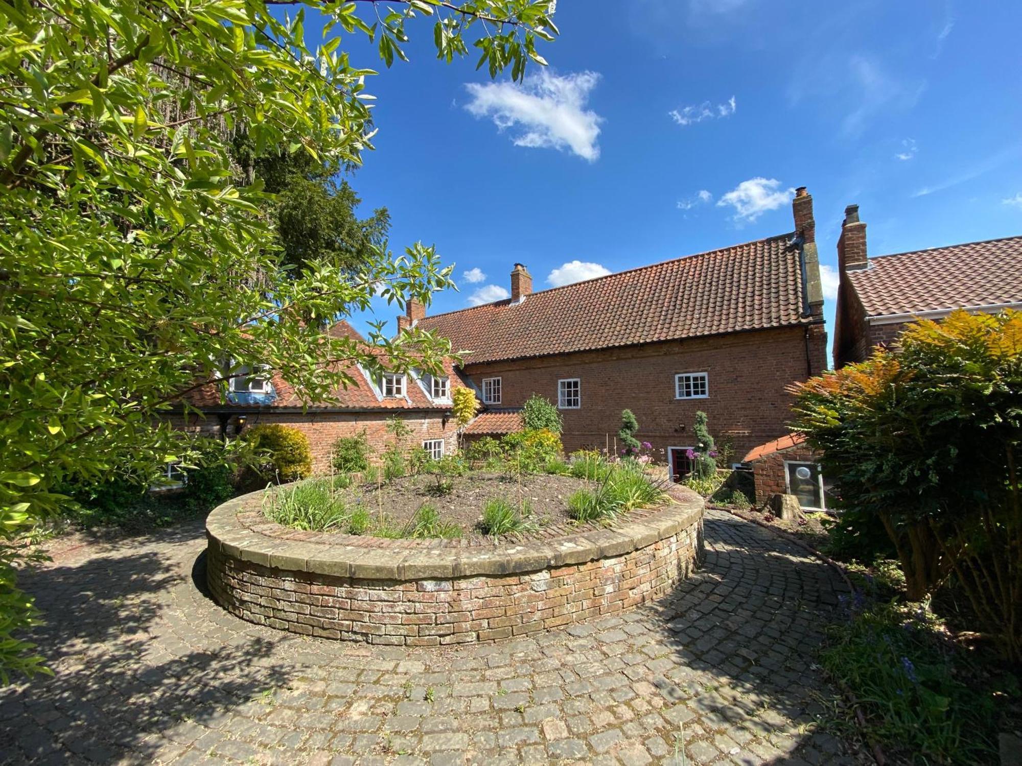 Papist Hall Cottages Barrow upon Humber Eksteriør bilde